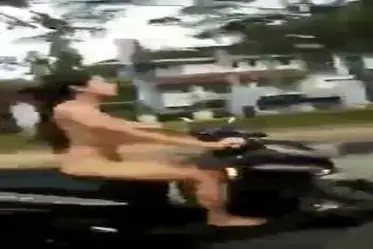Koleksi Intim Cewek Naik Motor Di Kamar