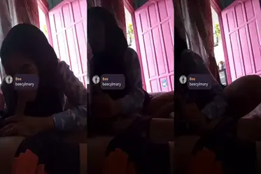 main sama ayang di ruang tamu